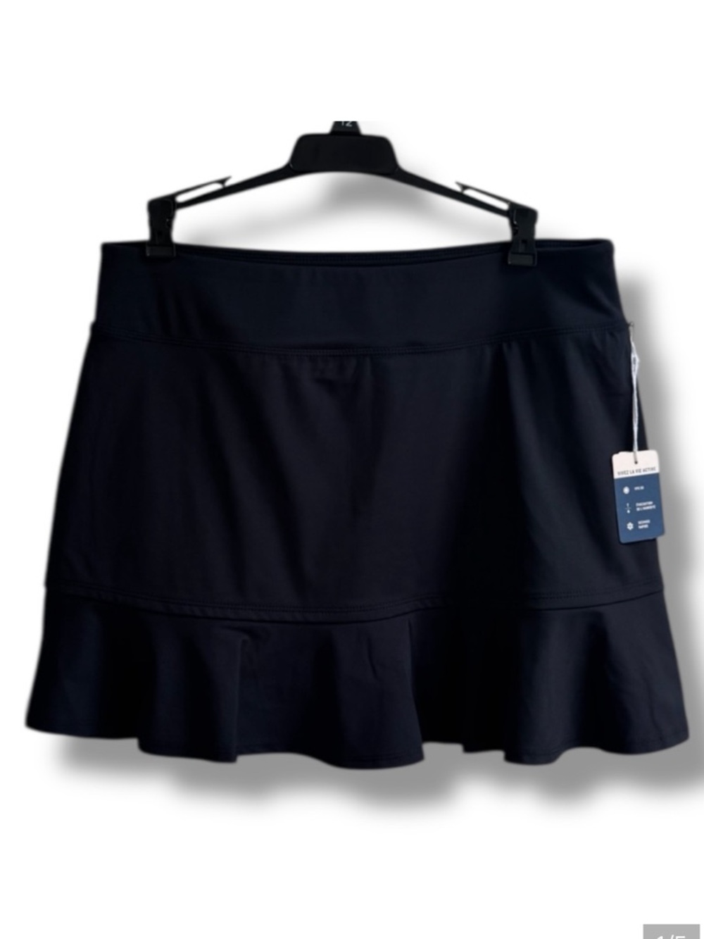 Tommy Bahama Women’s Black Flounce Hem Skort Inbuilt Shorts